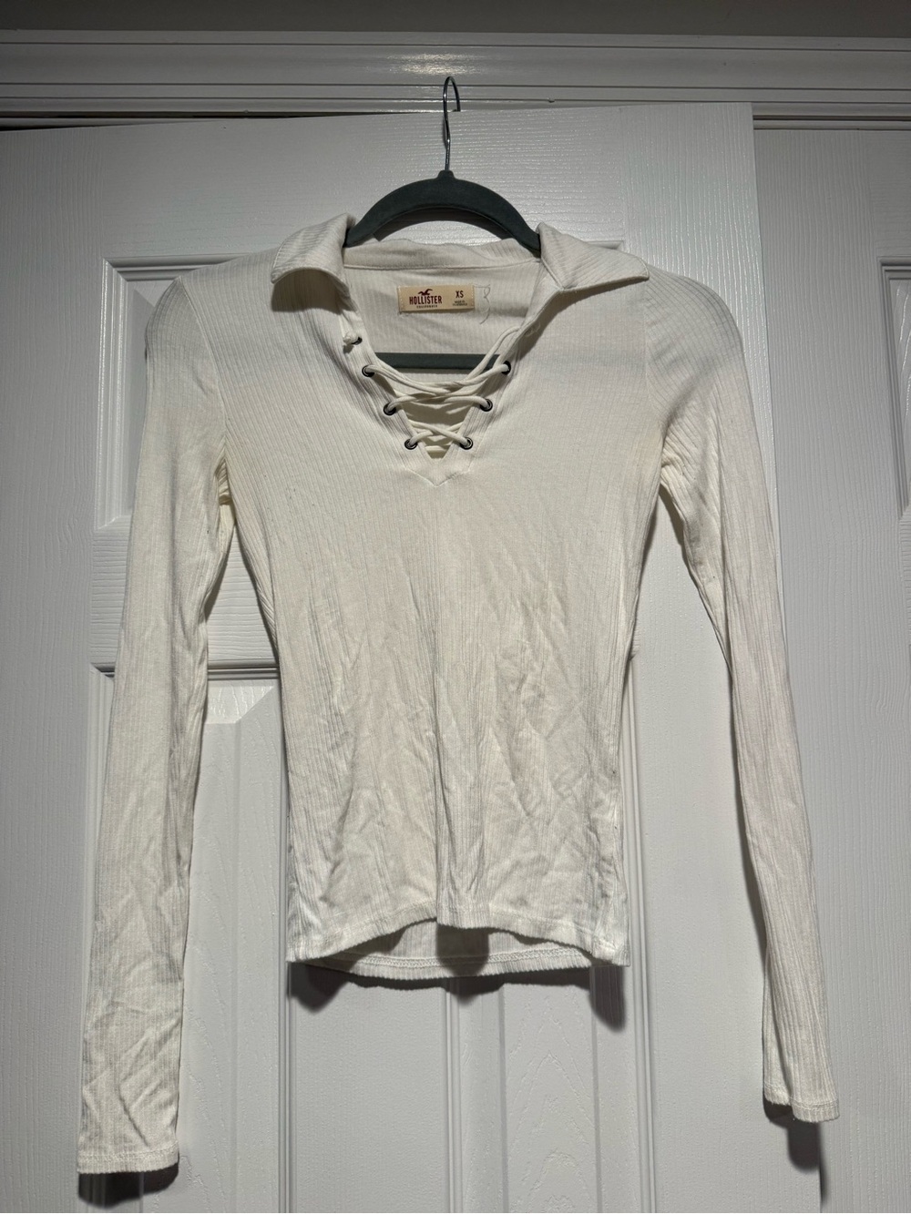 Hollister Cream Ribbed Lace-Up Long Sleeve Top